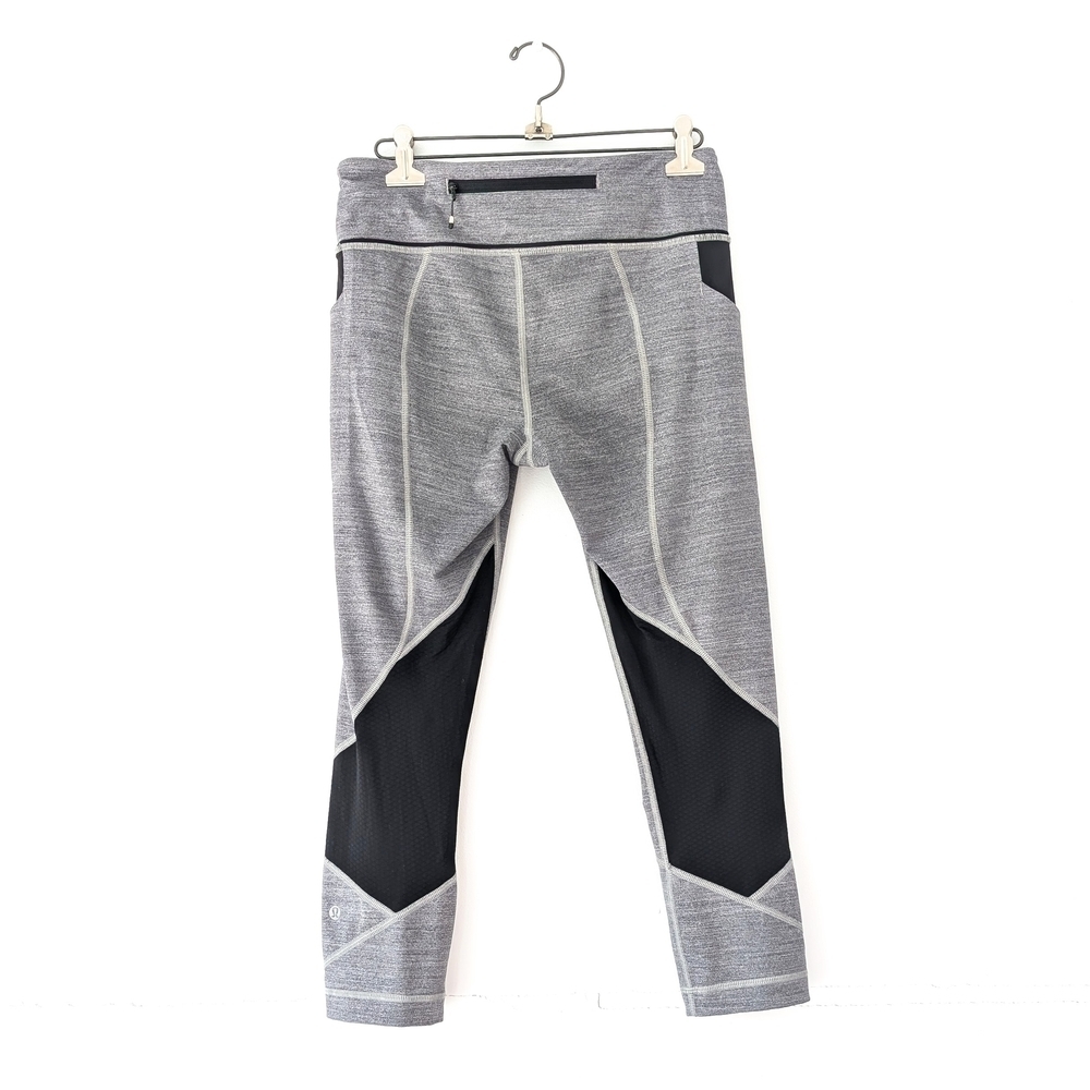 Lululemon Pace Rival Crop 22"
Heathered Black / Black ~ Size 8 - Picture 4 of 10